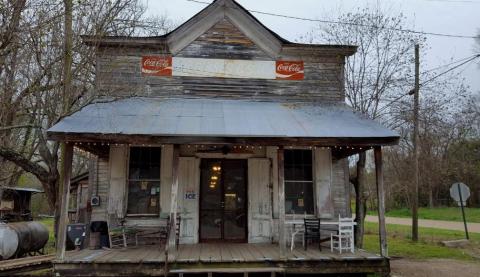 The Charming Mississippi General Store That's Been Open Since The 1800s