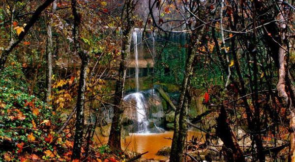 The Secret Waterfall In Mississippi That Most People Don’t Know About