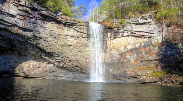 Your Kids Will Love This Easy Waterfall Hike Right Here In Tennessee