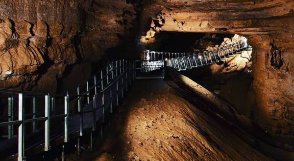 This Underground Swinging Bridge In Kentucky Is The World’s Longest