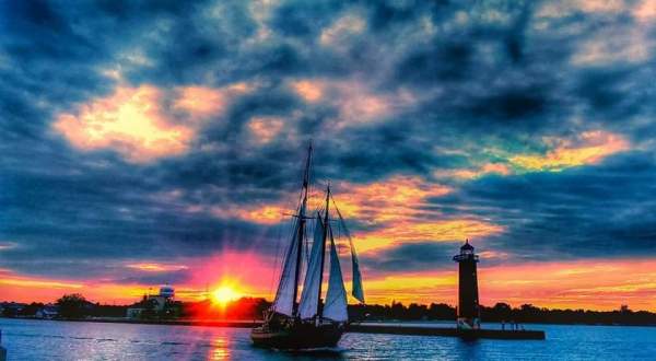 Sail Back In Time At This Glorious Tall Ship Festival In Wisconsin
