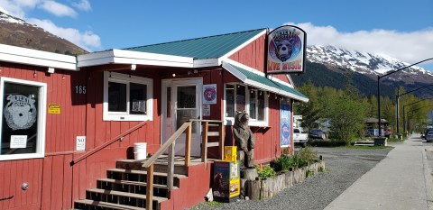 The Best Burger In Alaska Is Hiding In This Small Town
