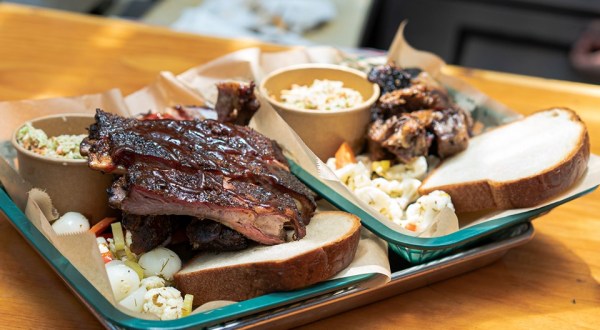 This Pit Barbecue Pop-Up In Florida Serves A Beef Sandwich That’ll Rock Your World