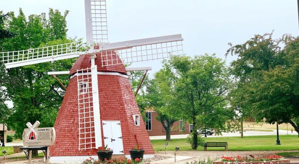 There’s A Quirky Windmill Park Hiding Right Here In North Dakota And You’ll Want To Plan Your Visit