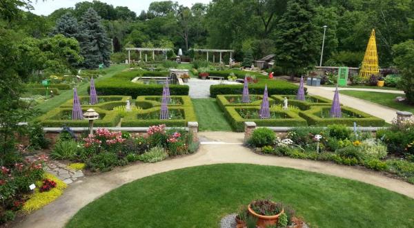 This Beautiful 20-Acre Botanical Garden In Wisconsin Is A Sight To Be Seen