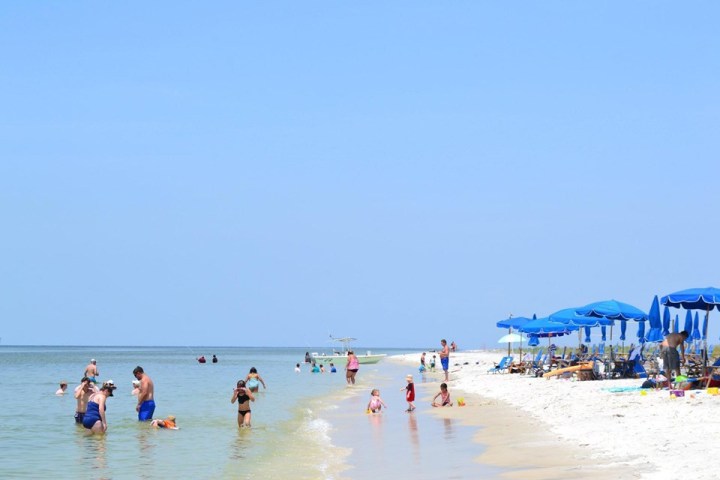 best beaches in Mississipp
