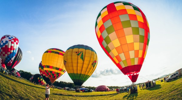 More Than 100 Hot Air Balloons Will Soon Fill The Sky In Iowa And You Have To See It