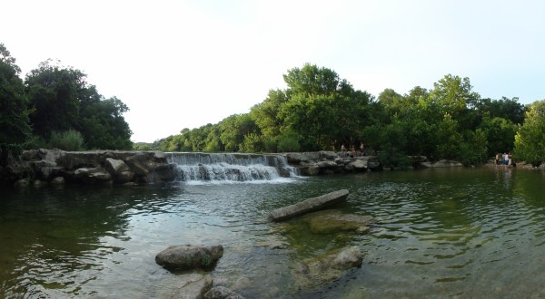 Hike To An Emerald Lagoon On This Easy Trail In Austin