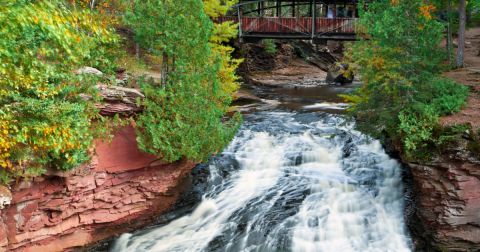 The Waterfall State Park That Has One Of The Most Charming Covered Bridges In The U.S.