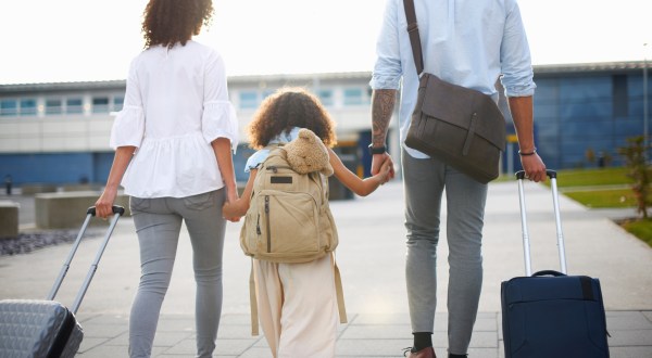 4 Helpful Tips For Traveling With The Whole Family This Summer