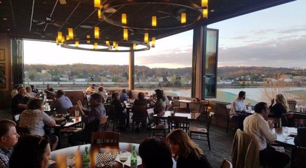 Don’t Pass Up A Chance To Dine On Tennessee’s Most Enchanting Patio This Season
