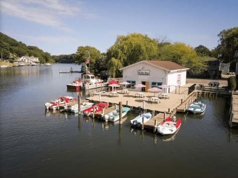 The Retro Boat Ride In Michigan That Will Add A Splash Of Nostalgia To Your Summer