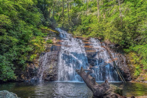 Your Kids Will Love This Easy Half Mile Waterfall Hike Right Here In Georgia