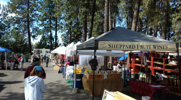You Could Spend Hours At This Giant Outdoor Marketplace In Idaho
