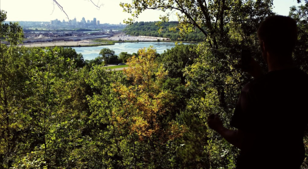 You Would Never Guess That This Peaceful Minnesota Park Is Hiding In The Middle Of A Busy City