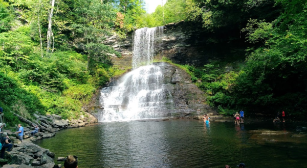 Most People Don’t Know This Swimming Hole In Virginia Even Exists
