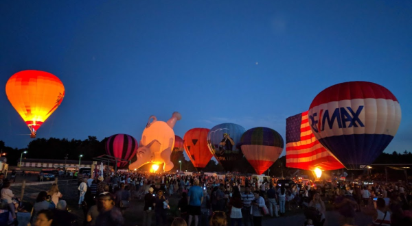 This Magical Hot Air Balloon Glow In New York Will Light Up Your Summer