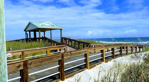 The Fairytale Seaside Boardwalk In North Carolina That Stretches As Far As The Eye Can See