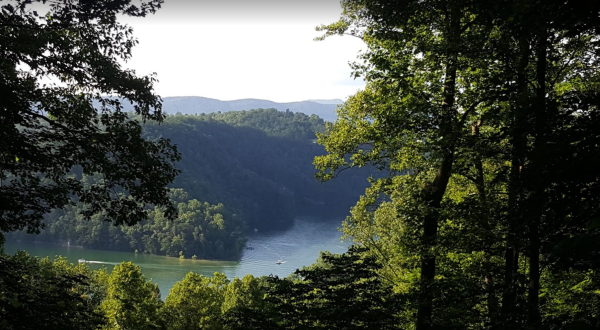 The Cleanest Lake In Tennessee Is Ideal For Your Next Summer Dip