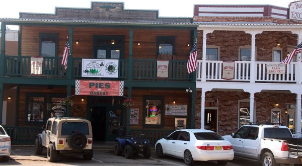 The Delicious Pies Insist You Visit This Sweet Bakery In New Mexico