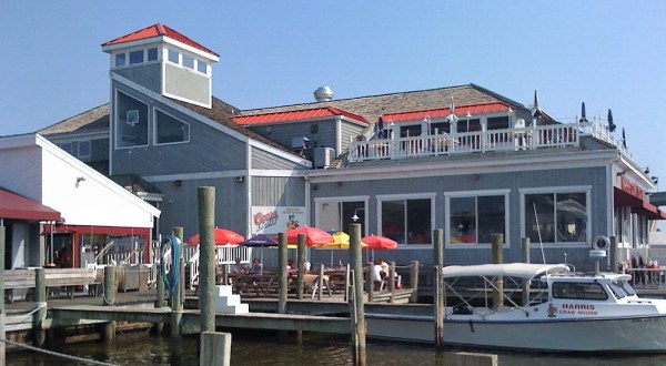 Chow Down At These 13 All-You-Can-Eat Crab Restaurants In Maryland
