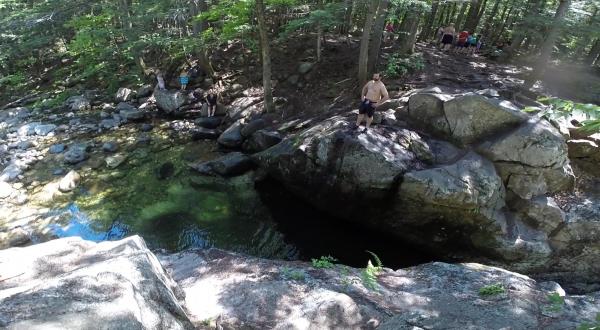 New Hampshire’s Most Refreshing Hike Will Lead You Straight To A Beautiful Swimming Hole