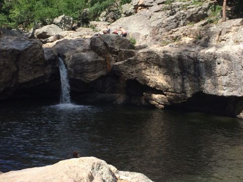 South Dakota's Most Refreshing Hike Will Lead You Straight To A Beautiful Swimming Hole