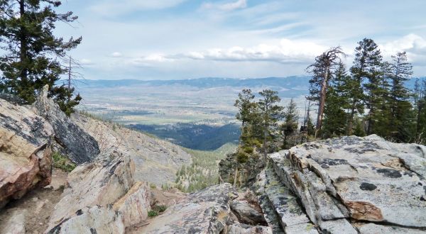 The Magnificent Bridge Trail In Montana That Will Lead You To A Hidden Overlook