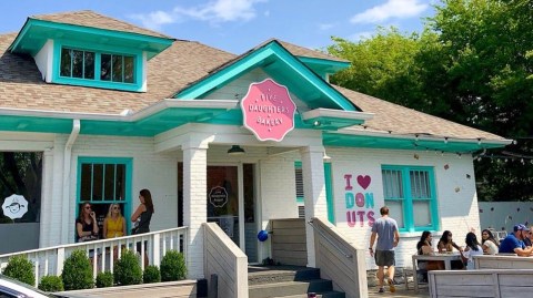 Take The Nashville Donut Trail For A Delightfully Delicious Day Trip
