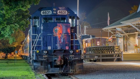 The Firecracker Train Ride In Georgia Will Be The Coolest way To See Fireworks This Year