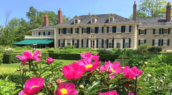 Enjoy Thousands Of Fragrant Blooms At This Springtime Peony Garden In Vermont