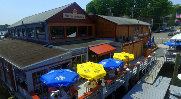 The Harbor Restaurant In Rhode Island That Belongs At The Top Of Your Summer Bucket List