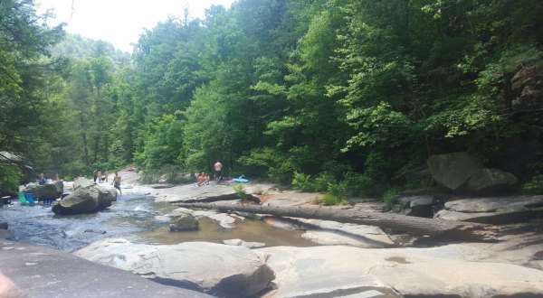 This Short Hike In South Carolina Leads To The Dreamiest Swimming Hole