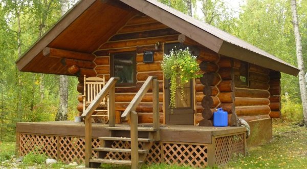 Stay In Your Own Charming Private Log Cabin In The Heart Of Alaska