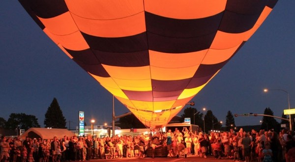 This Magical Hot Air Balloon Glow In Utah Will Light Up Your Summer