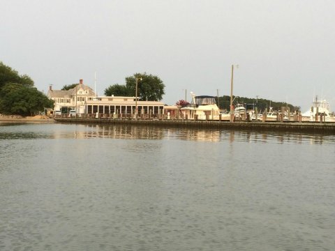 This Floating Restaurant In Maryland Is Such A Unique Place To Dine