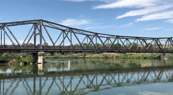 This 100-Year-Old Bridge Is An Idaho Marvel And An Unexpectedly Awesome Day Trip Destination