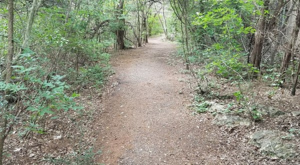This Underrated Hiking Trail In Austin Is Perfect For An Adventurous Soul