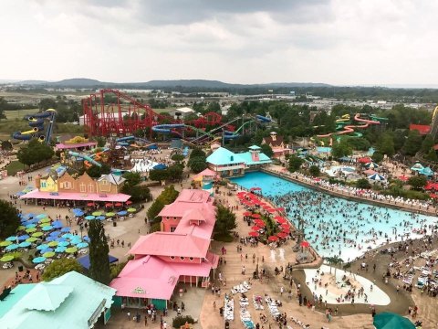This Old-School Water Park In Kentucky Is The Most Fun You’ve Had In Ages