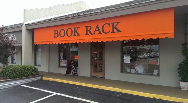 The Largest Discount Bookstore In Mississippi Has More Than 25,000 Books