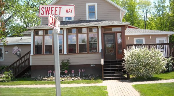 Wisconsin’s 2-Story Candy Shop Is What Sweet Dreams Are Made Of