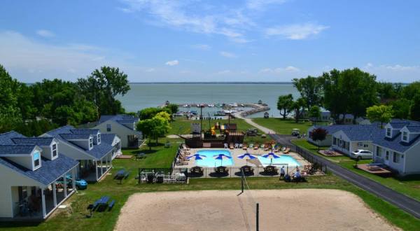 Make Your Summer Complete With A Stay At This Beautiful Beachfront Lodge In Ohio