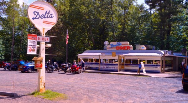 A Middle-Of-Nowhere Eatery In Wisconsin, Delta Diner Is Worth Seeking Out