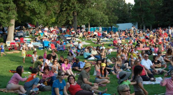 This Upcoming Sweet Pea Festival In Montana Will Make Your Summer Complete