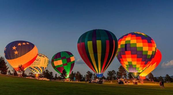 This Magical Hot Air Balloon Glow In South Dakota Will Light Up Your Summer