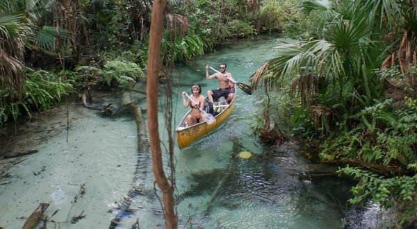 Paddling This Clear River To King’s Landing In Florida Will Make You Feel Like You’re In The Amazon