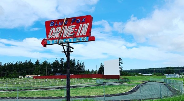 This Old School Drive-In Theater In Washington Will Steal Your Heart