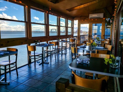 The Little-Known Italian Restaurant In Minnesota With Incredible Lakefront Views