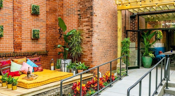 This 100-Year-Old Restroom Has Been Transformed Into The Most Beautiful Bar In Cincinnati