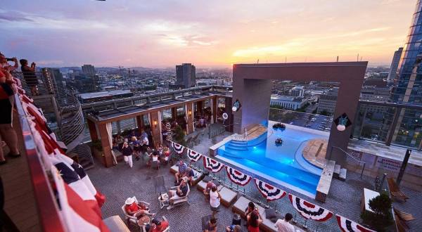 Stay Cool This Summer At This Poolside, Rooftop Restaurant In Downtown Nashville